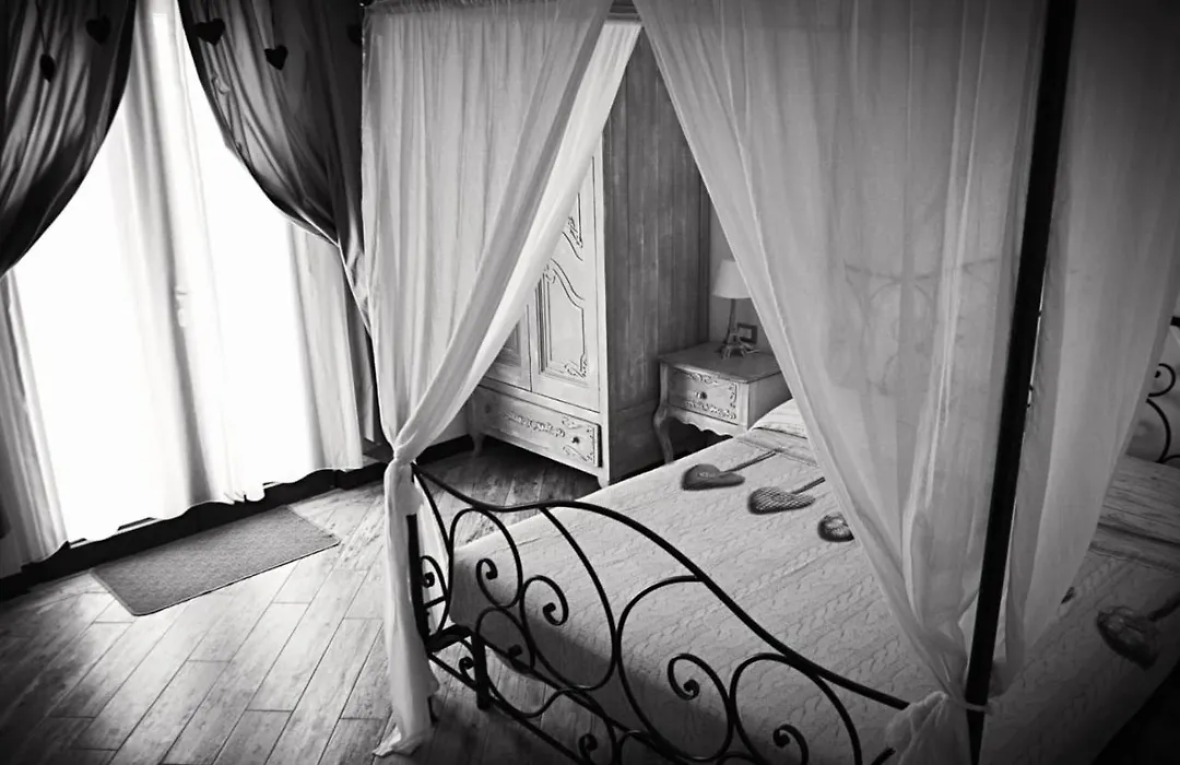 AMICI Holiday B&B di Bielak Aneta Izabela-1